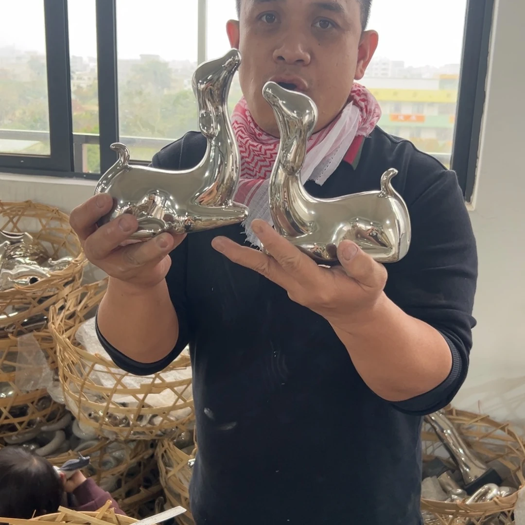 摆件39 号高中低温陶瓷瓶（部分微瑕）