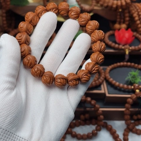 吊坠桃核?****?15双脊龙手串