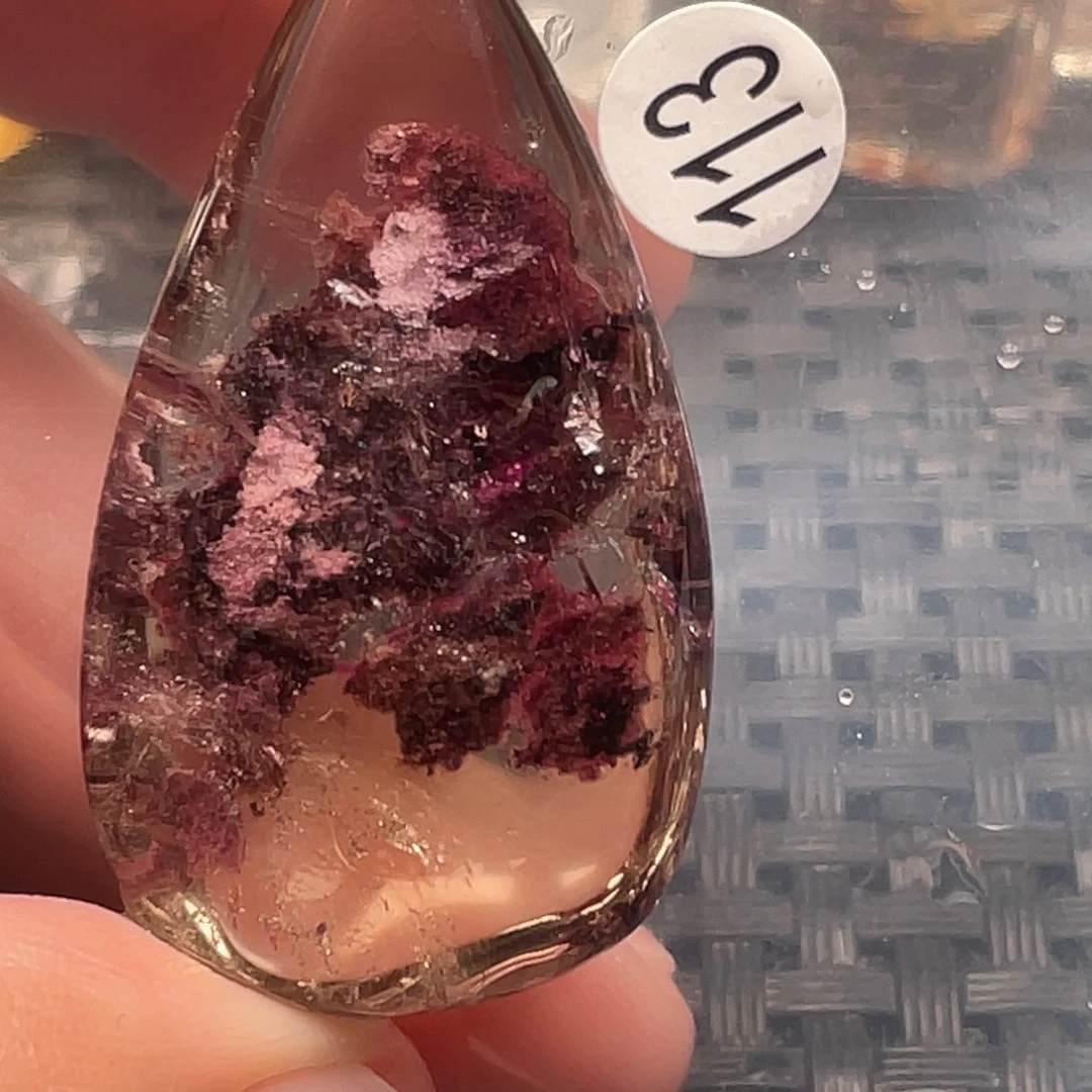 爱***奇未镶嵌吊坠(不含链)水晶