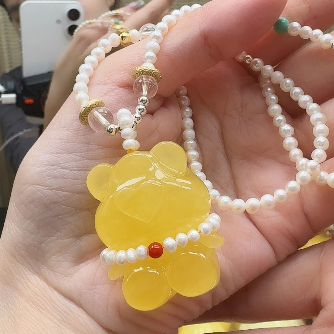 未镶嵌琥珀裸石小熊