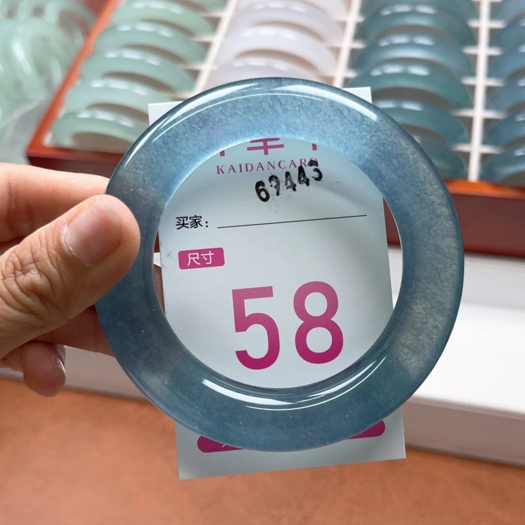 会****未镶嵌手镯石英质玉