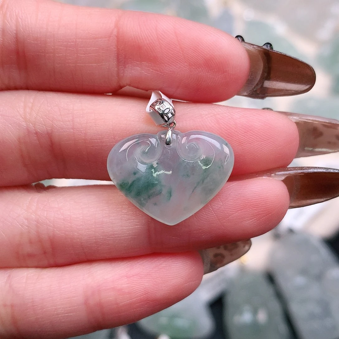 翡翠颈饰18K金镶嵌蓝花如意头21、16、20.7、4.5