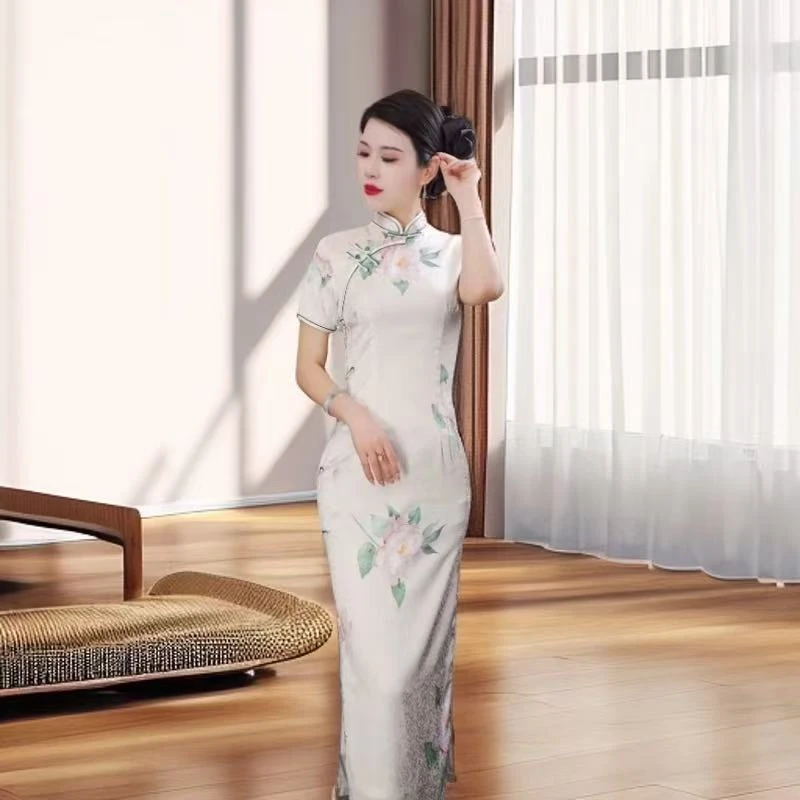 0596  香槟色  【花想容】 绿珠珠扣   气质  旗袍