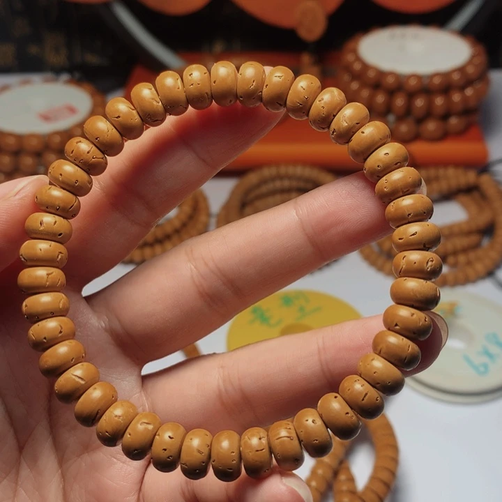 桃核手串一****?桃核核壁5/9老型