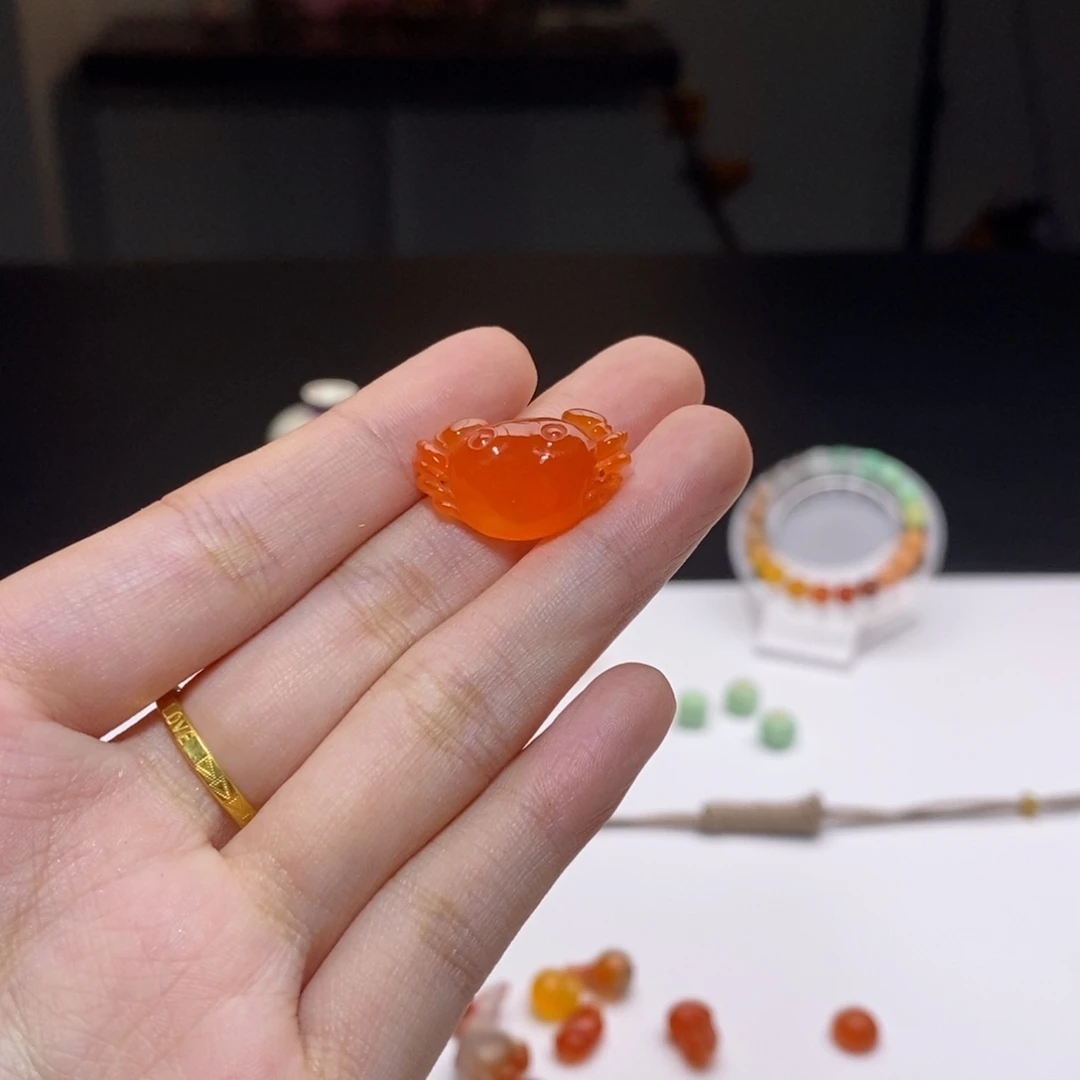 *****定制石英质玉（缅黄）未镶嵌佛手瓜