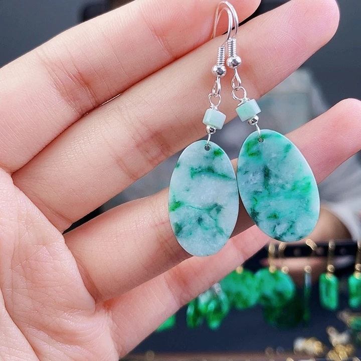 翡翠耳饰未镶嵌饰品