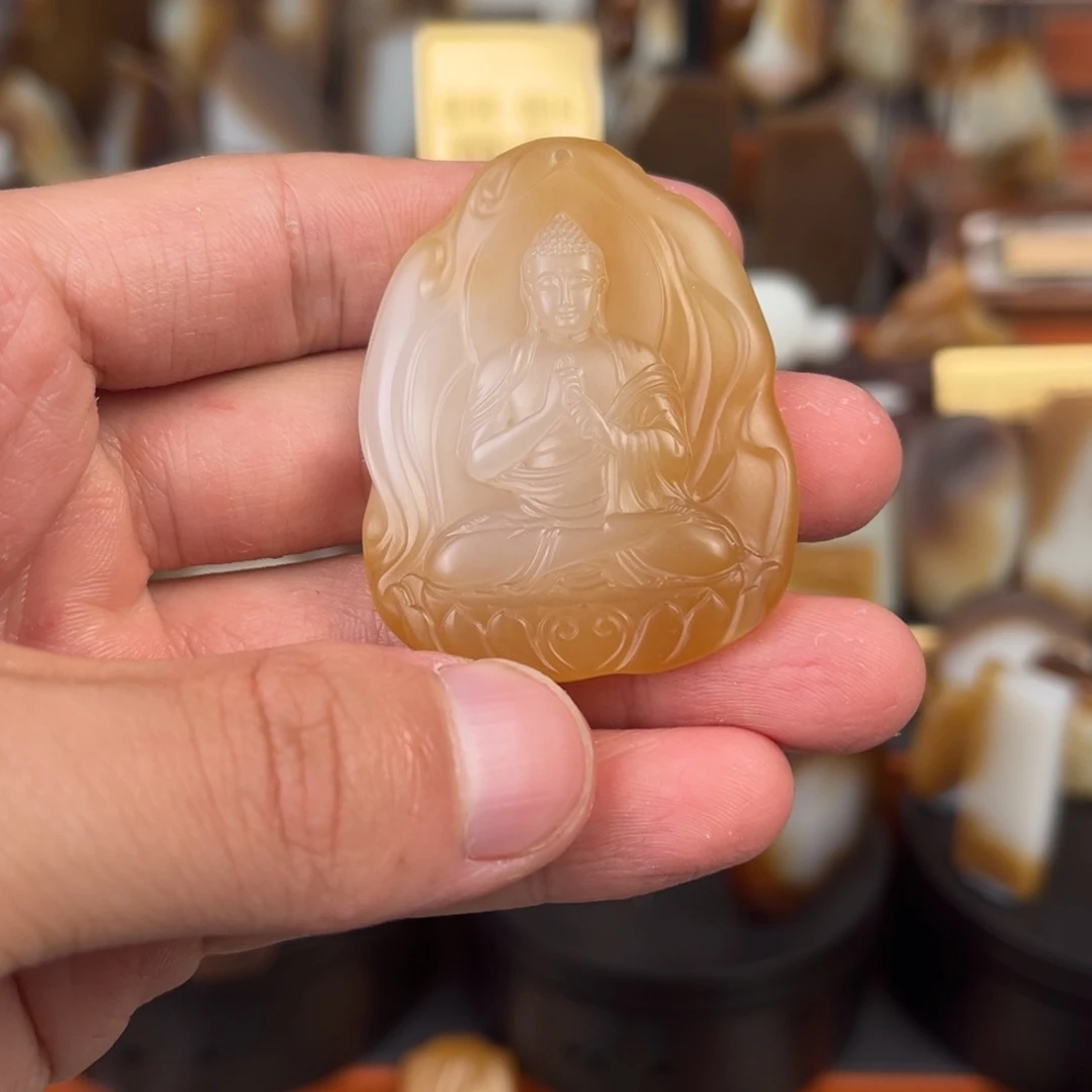 和田玉（糖玉）未镶嵌颈饰