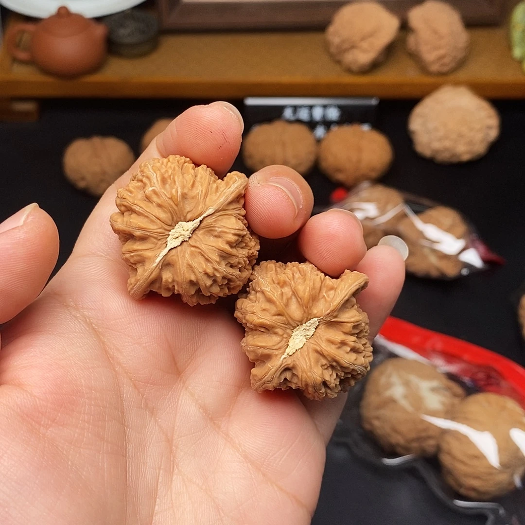 阿***.把件文玩核桃密纹20