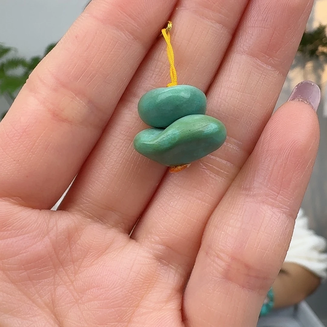 绿松石未镶嵌挂件