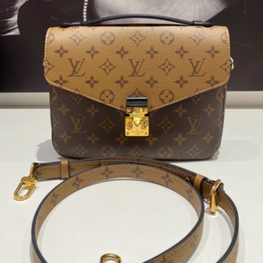 99新 LouisVuitton/路易威登 路易威登刘雯同款lv拼色邮差7758
