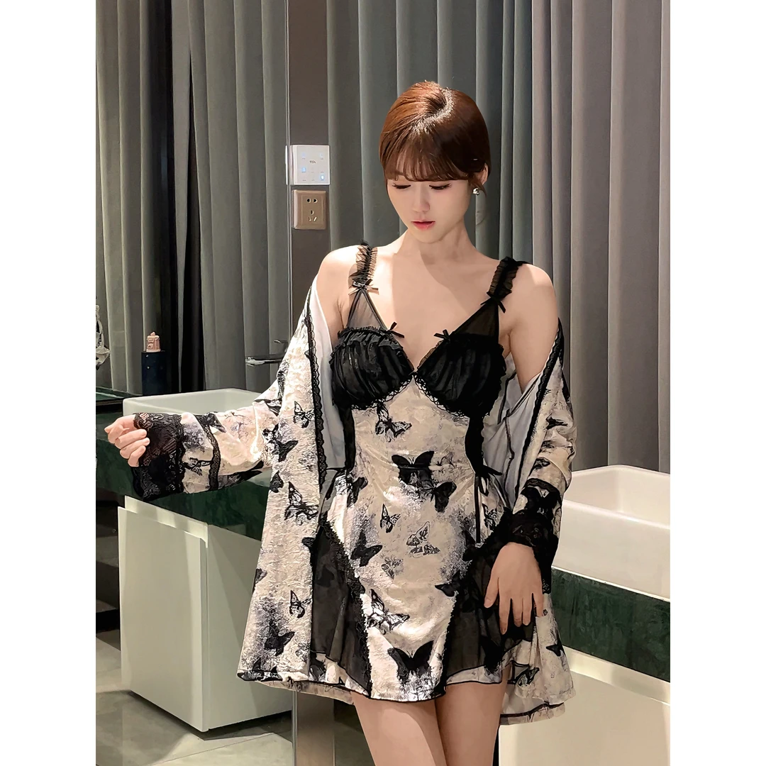 【蝶语】轻奢蝴蝶低胸睡衣深V胸垫露背吊带睡裙外袍套装