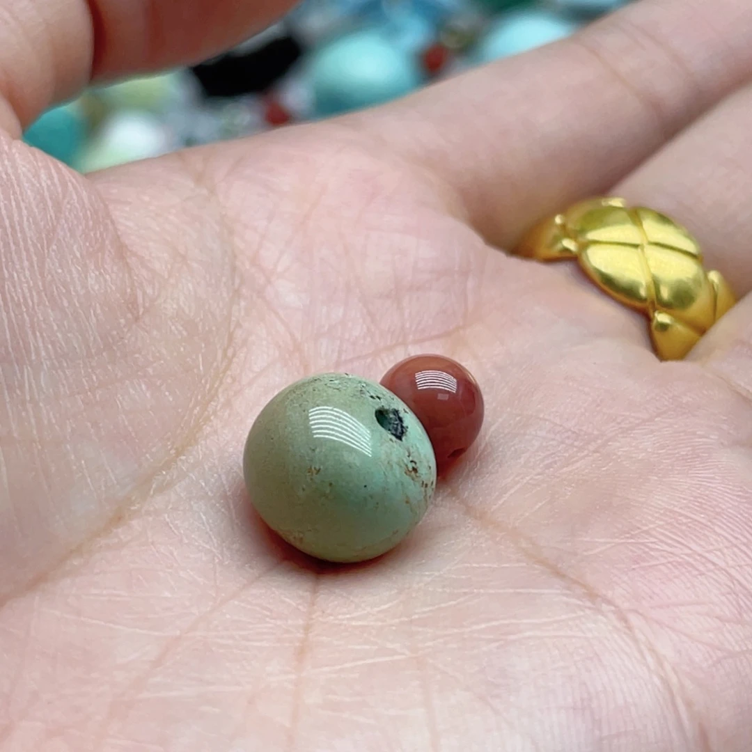 南红玛瑙未镶嵌珠宝奇石