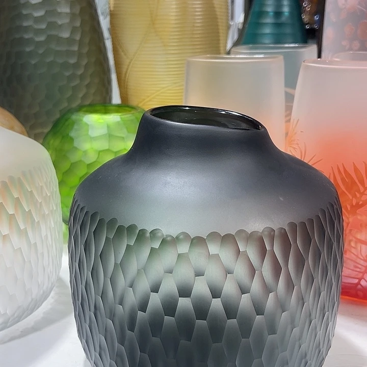 琉璃手工艺品灰色磨刻花瓶花器高22口8