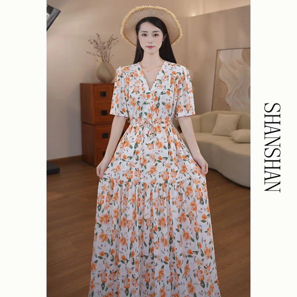 韩系穿搭V领连衣裙女款2025爆款洋气时尚别致遮肉显瘦A字长裙-748