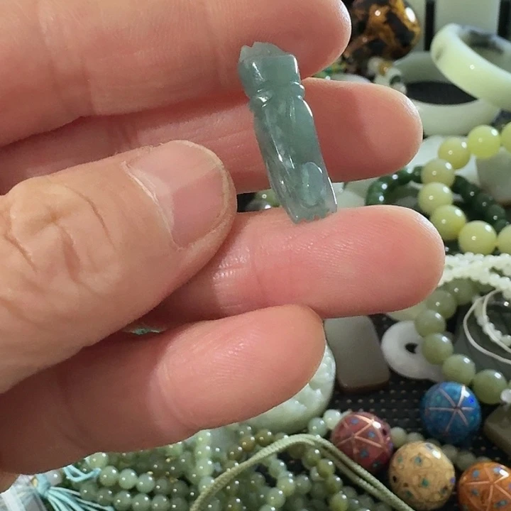 和田玉（糖玉）颈饰未镶嵌