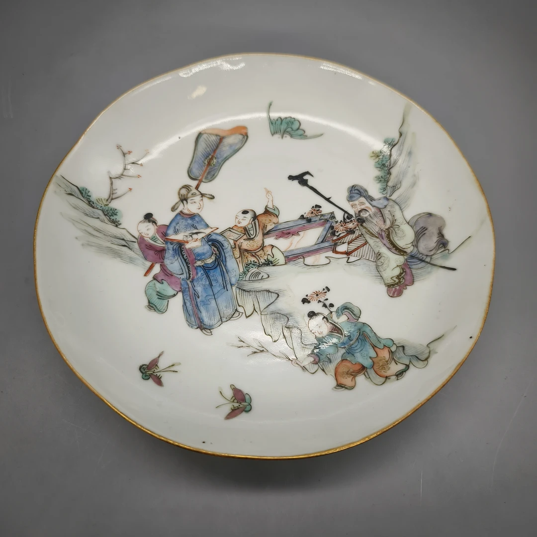 42501117*清同治粉彩人物故事纹盘/瓷器四/江苏省文物总店