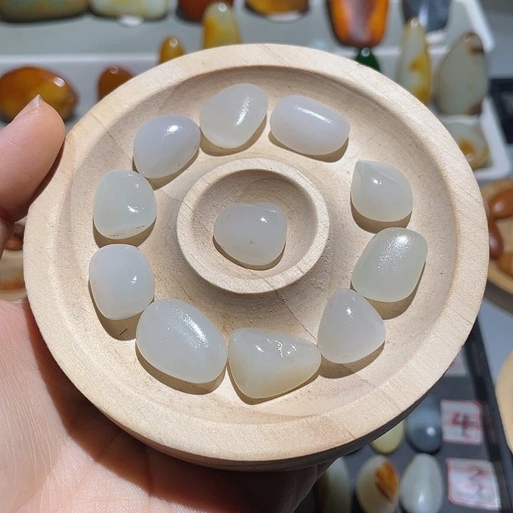 和田玉（糖玉）未镶嵌手链