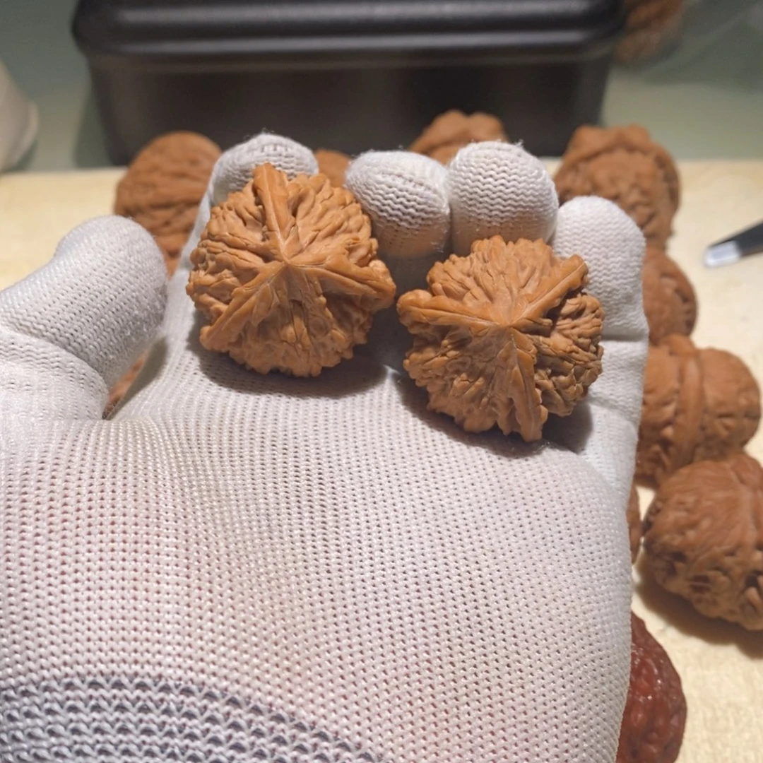 李***宣把件文玩核桃全品文山三棱