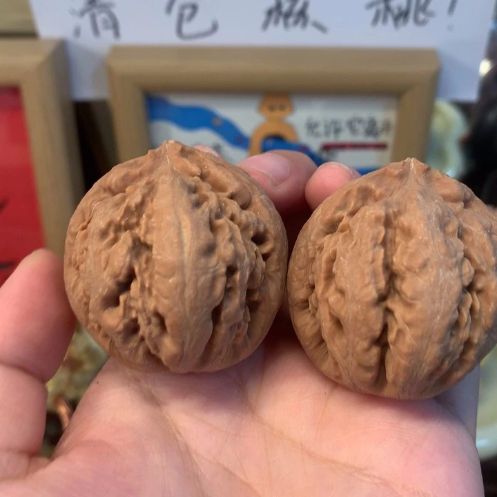吊坠桃核霸王龙42尺