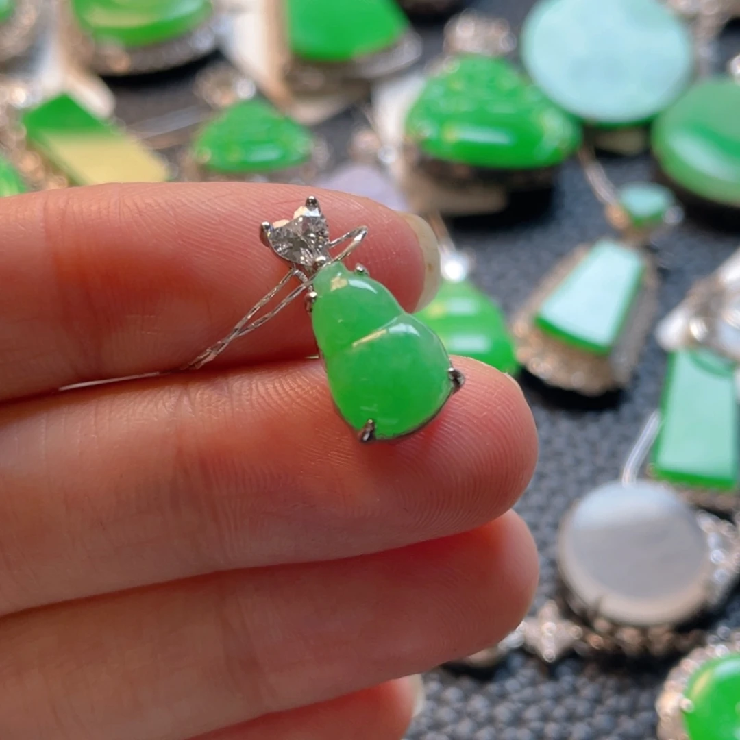 翡翠银S925镶嵌颈饰