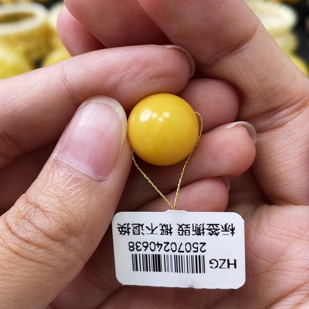 蜜蜡未镶嵌珠宝奇石鸡油黄浓蜡自然氧化13.8mm微瑕