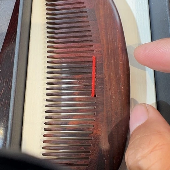 红酸枝木类成套家具梳子