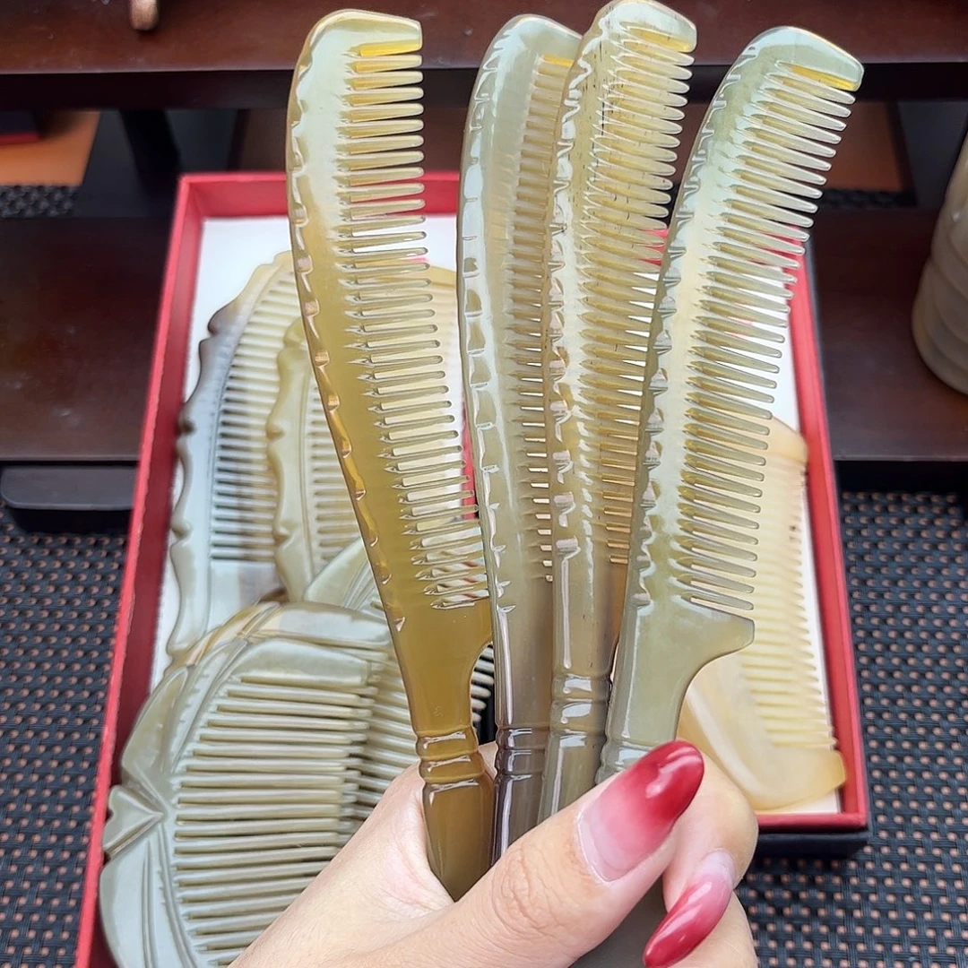 纯手工制作纯牛角梳子