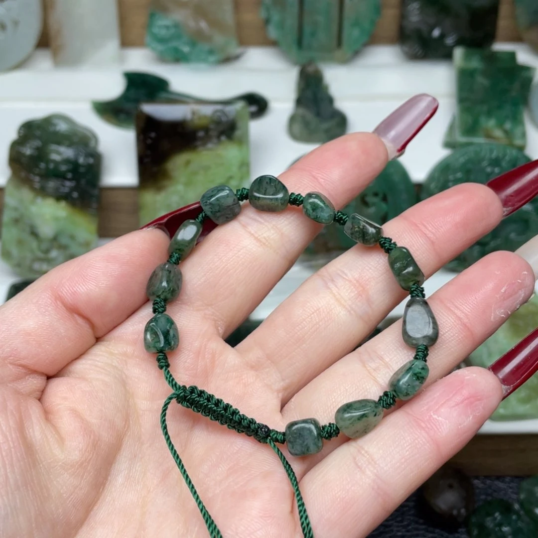 独山玉颈饰未镶嵌