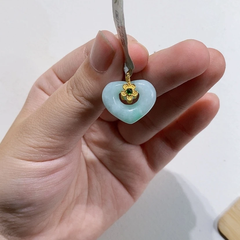 【闪购商品】颈饰未镶嵌翡翠
