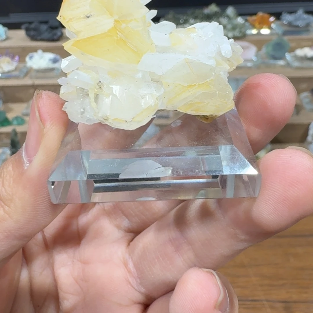 月下珠宝严选矿物