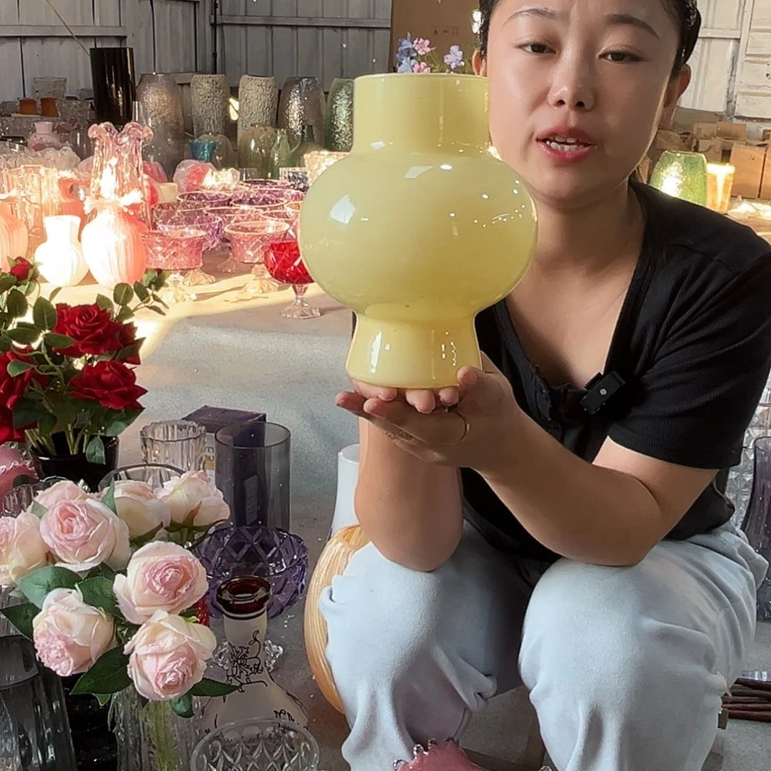 水晶花瓶玉色灯笼