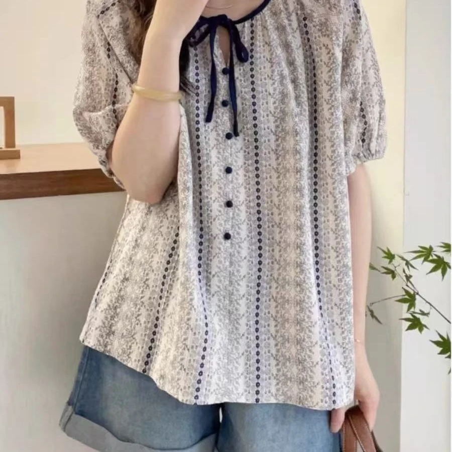 大码胖遮肉显瘦上衣2025新款夏季高级感轻奢韩版碎花短袖衬衫女