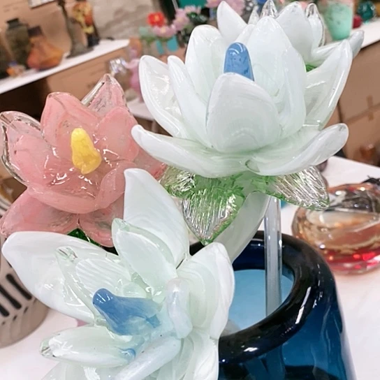 琉璃花瓶高45厘米宽12厘米