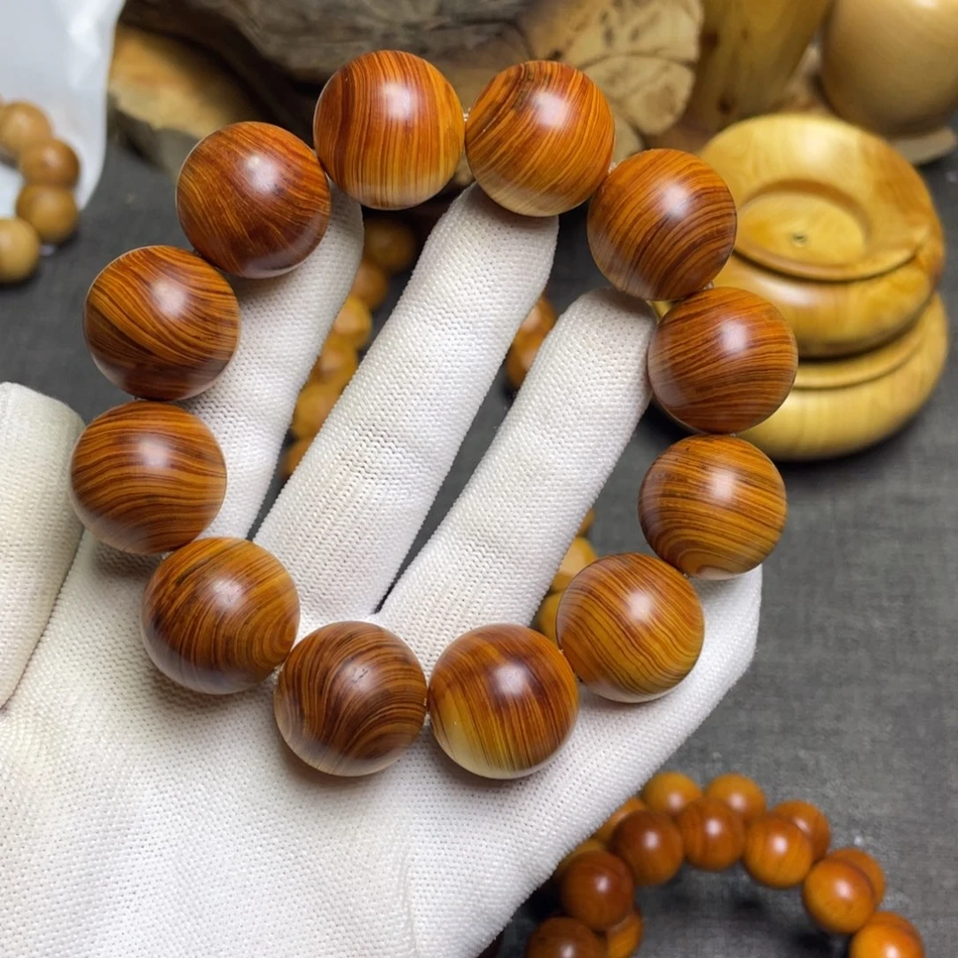 雷***@柏木（崖柏）2.0崖窝红骨料瑕疵