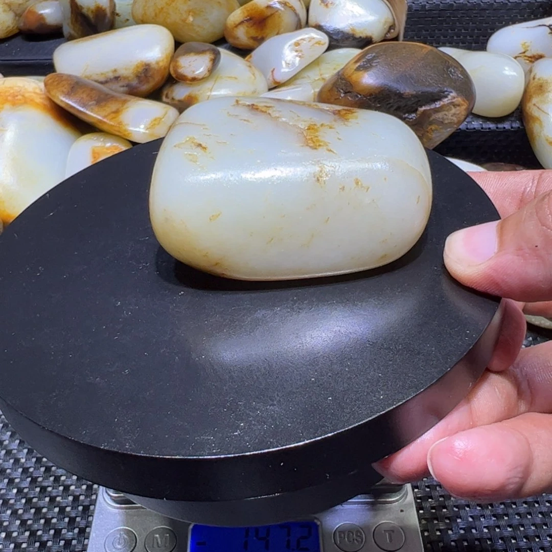 和田玉（子料）未镶嵌吊坠(不含链)141