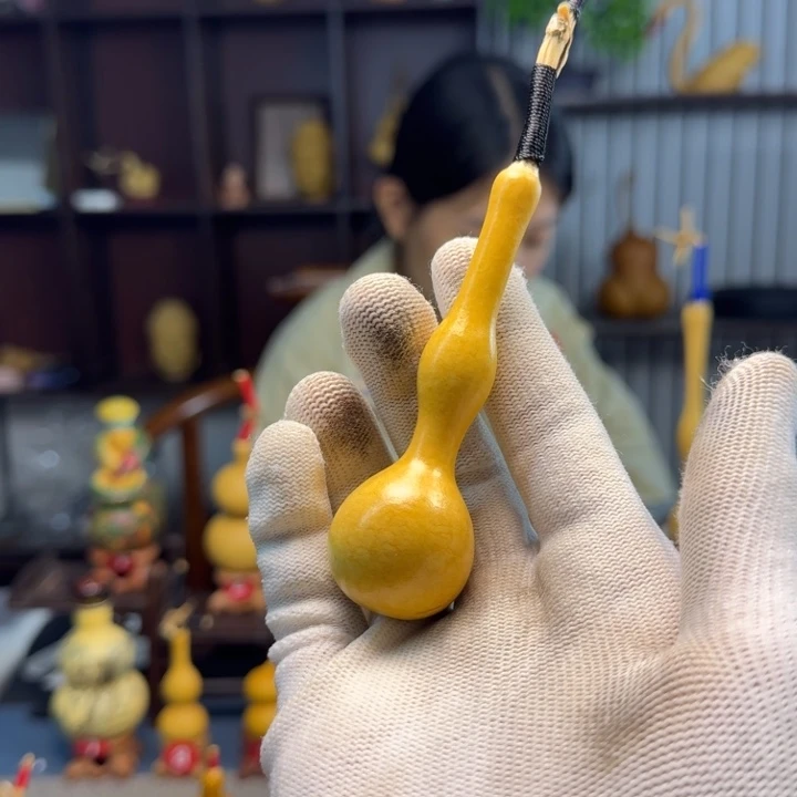 L***H行不行嘛亲爱我是说给她打电话
