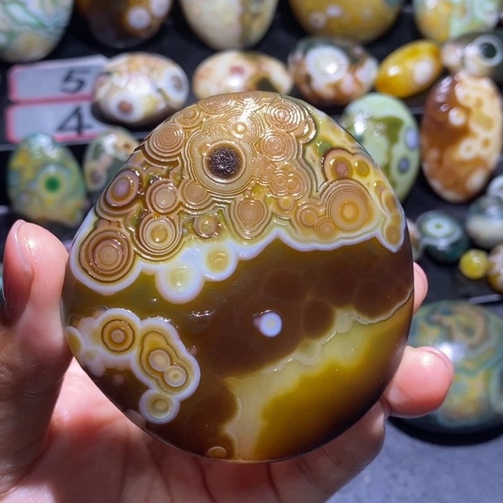 玛瑙/玉髓未镶嵌珠宝半成品104