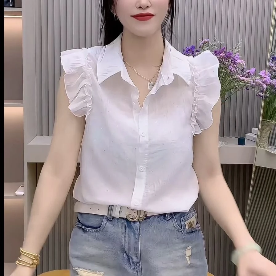 2025夏季网红爆款时尚亮钻显瘦衬衫女清新洋气翻领减龄蕾丝飞飞袖