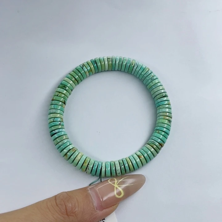 未镶嵌绿松石颈饰