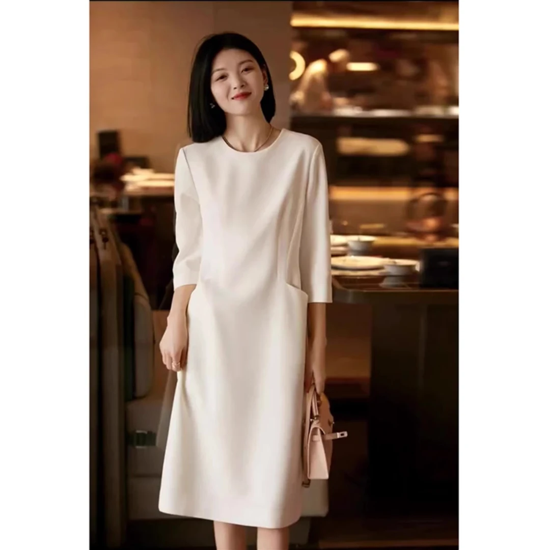 今年流行漂亮独特超好看小众设计小香风纯色圆领连衣裙子女装春季