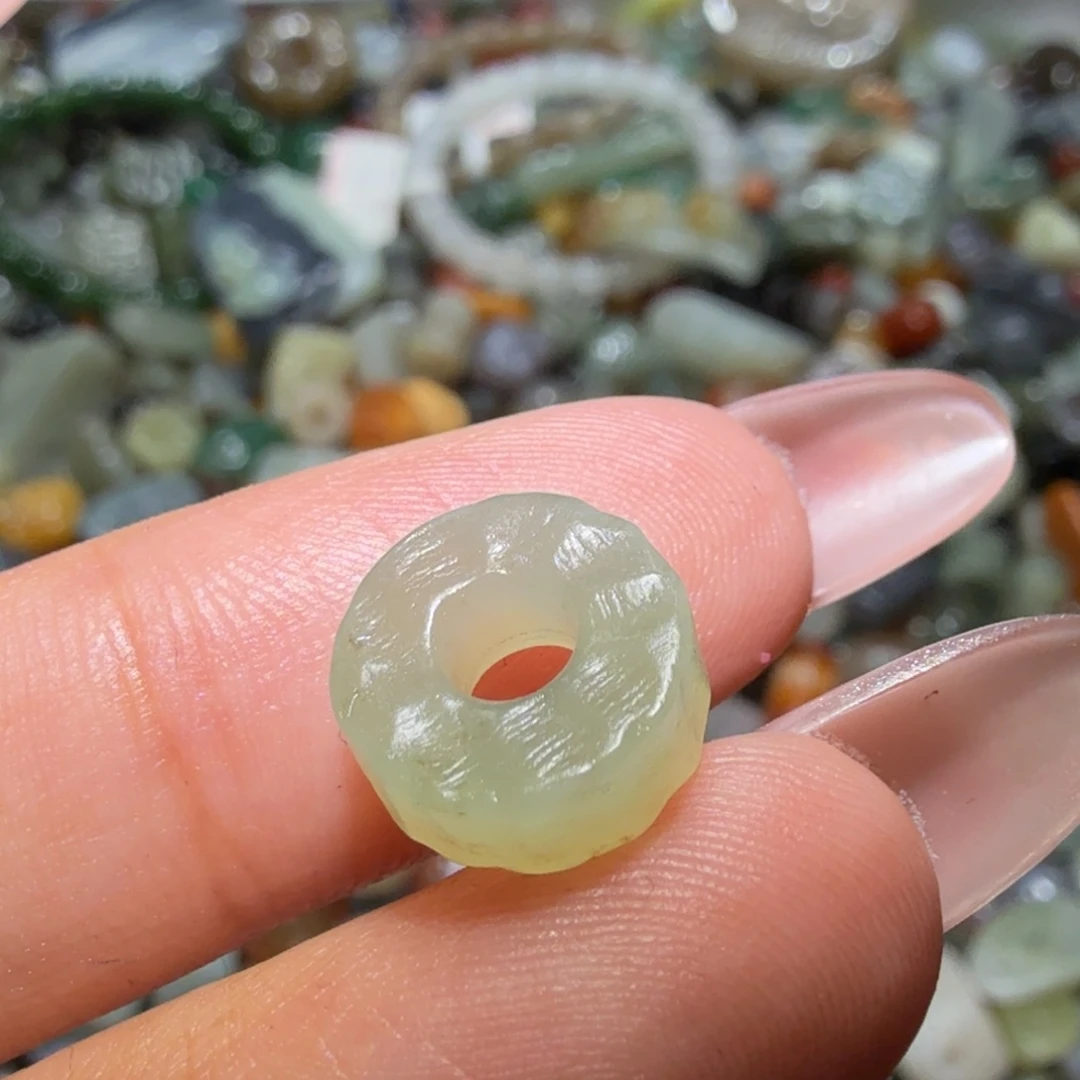 和田玉未镶嵌珠宝半成品