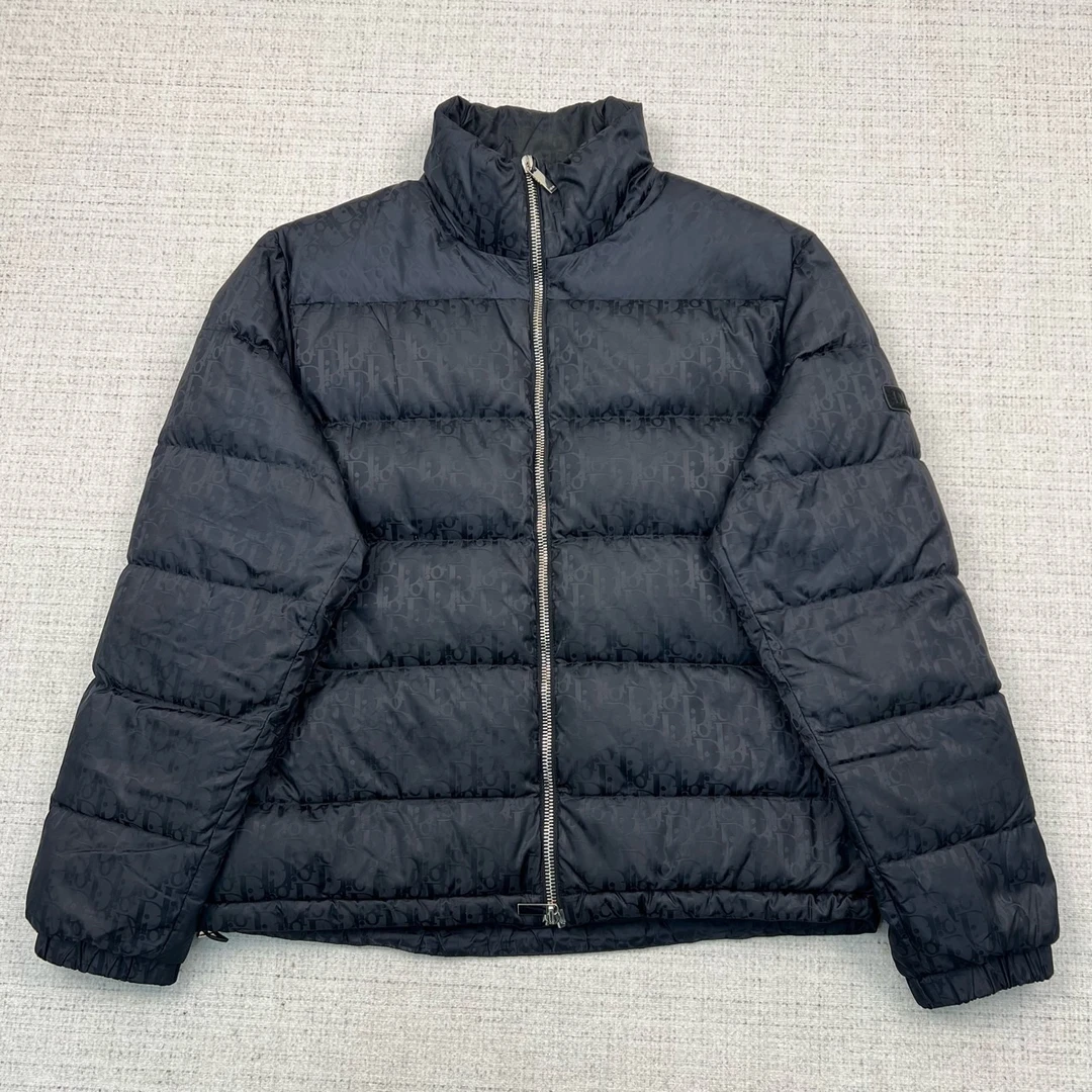 未使用 DIOR/迪奥 满印拉链立领羽绒服/尺码54编号7543