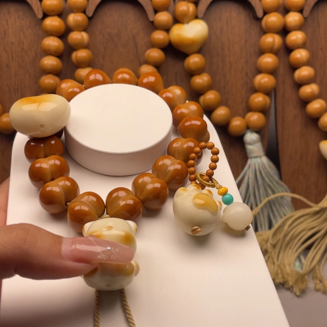 洋***洋吊坠猴头核桃全品无暇毕业级爱心屁桃17.2尺寸手工款