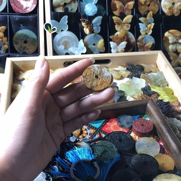 岫玉未镶嵌岫玉挂件