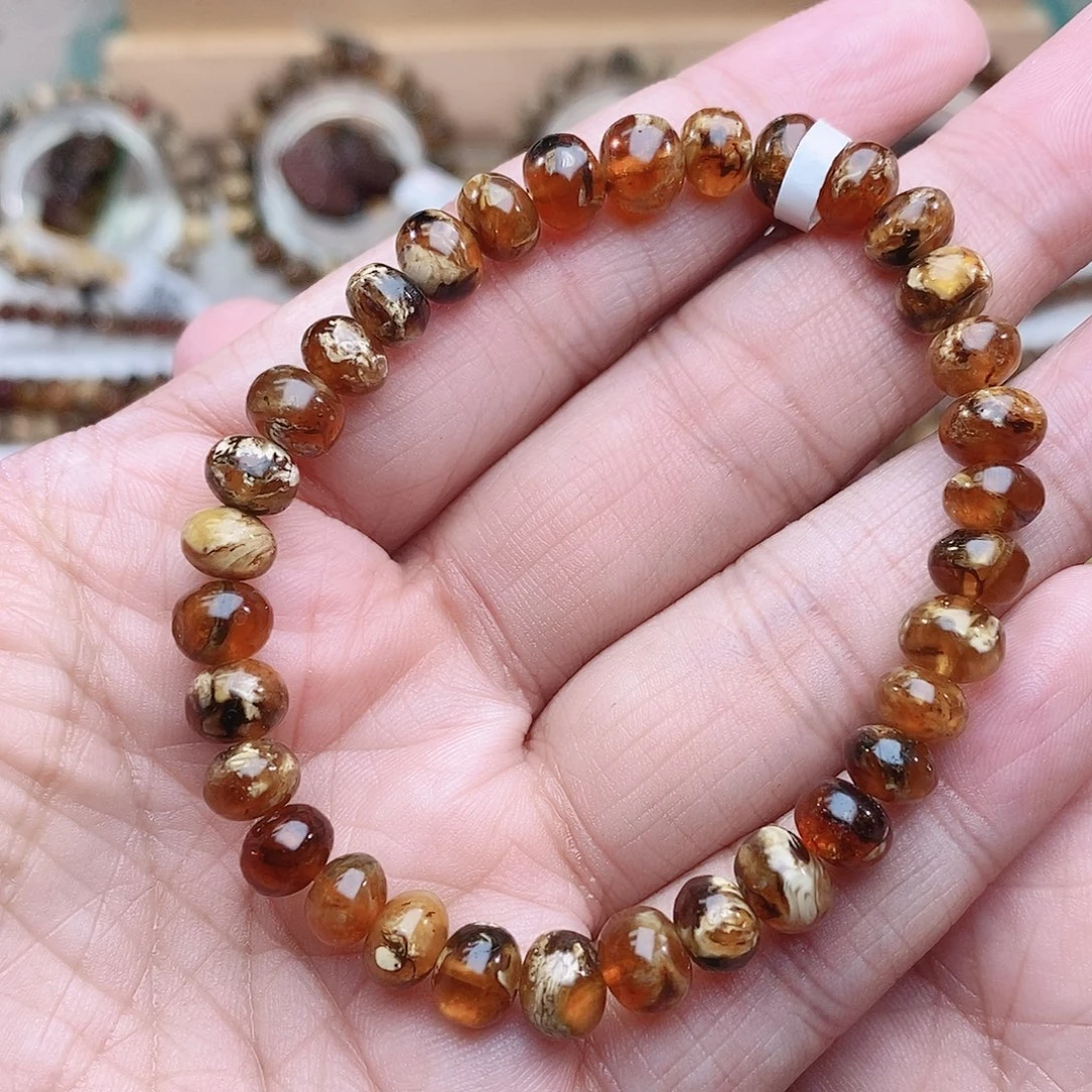 琥珀未镶嵌裸石7溶洞