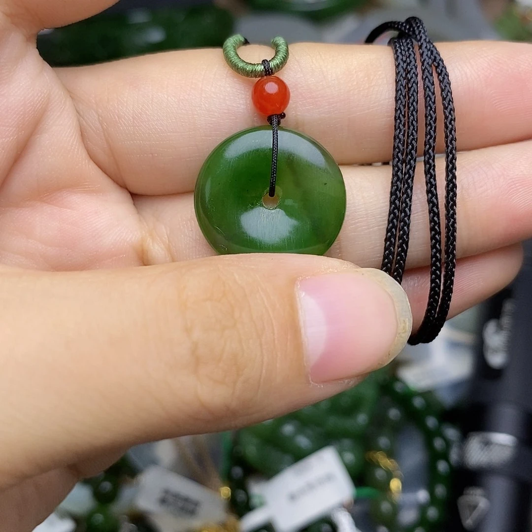 和田玉（碧玉）未镶嵌耳饰