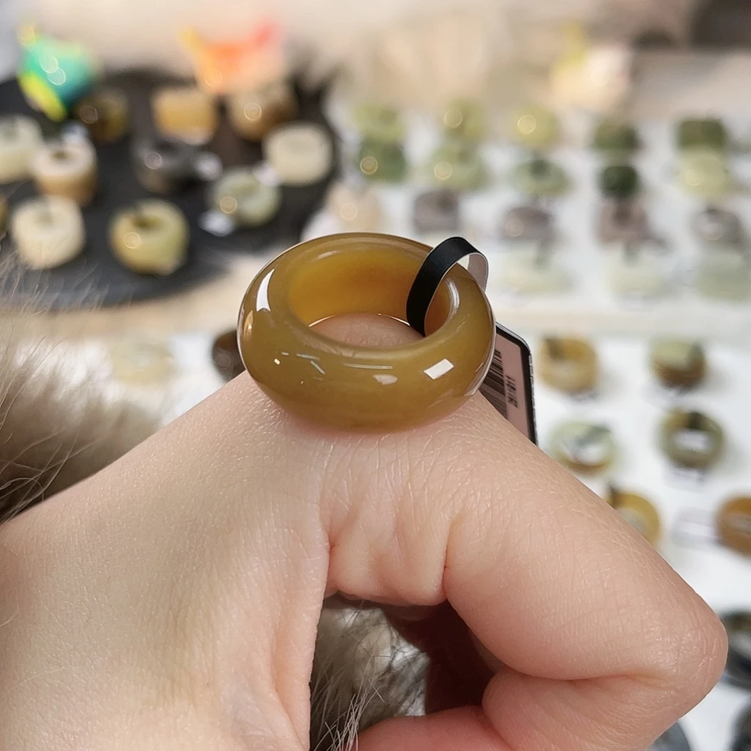 黄***胖和田玉未镶嵌戒指c6红糖墩墩15.3