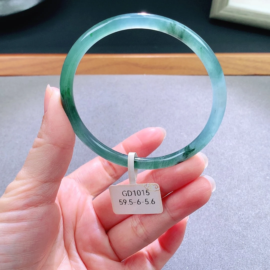 翡翠未镶嵌手镯天然翡翠手镯a货