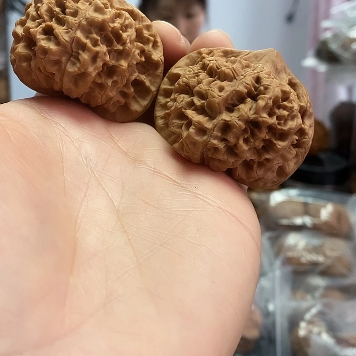 把件文玩核桃46老树官帽