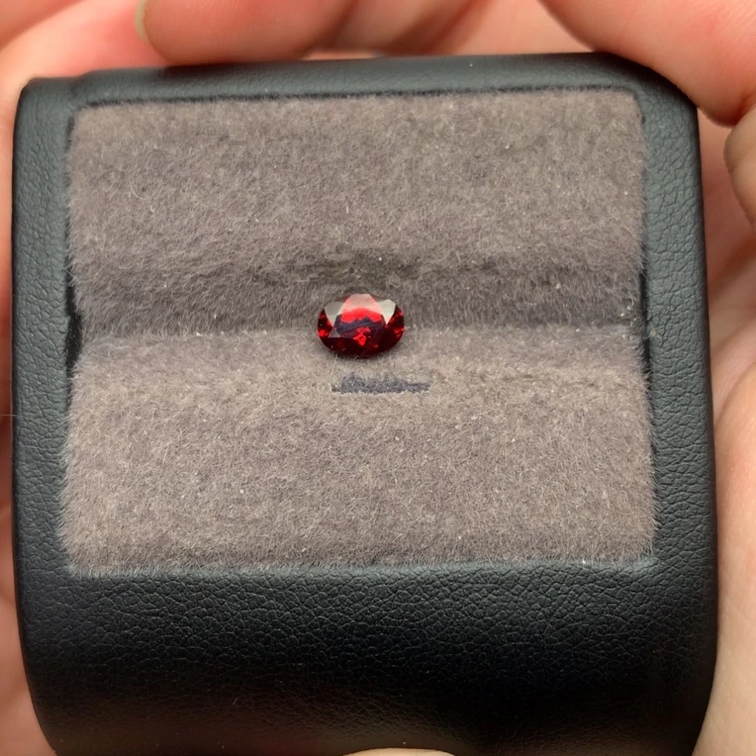 未镶嵌裸石石榴石5×7